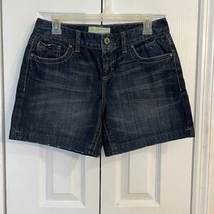 ✨Maurices Taylor Short Denim Shorts Mid rise‎ 5 inch inseam